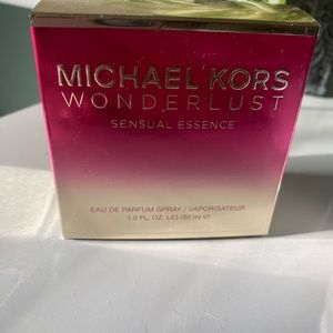 Michael Kors Wonderlust Perfume Spray
